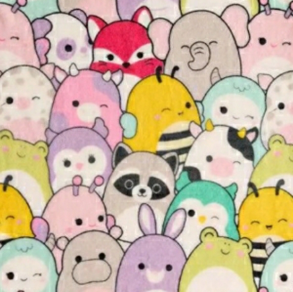 Squishmallows Plush Throw Blanket Original - Picture 3 of 5